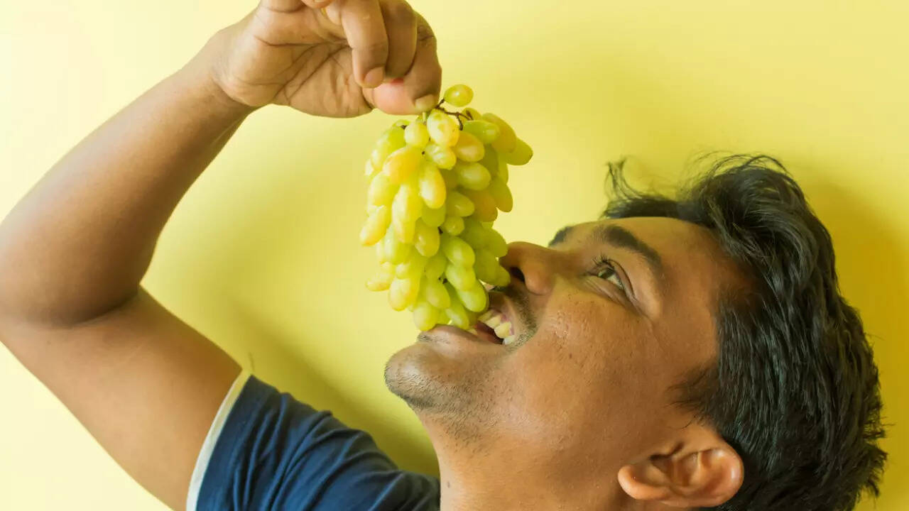 DYK Eating Too Many Grapes Can Harm Your Health?