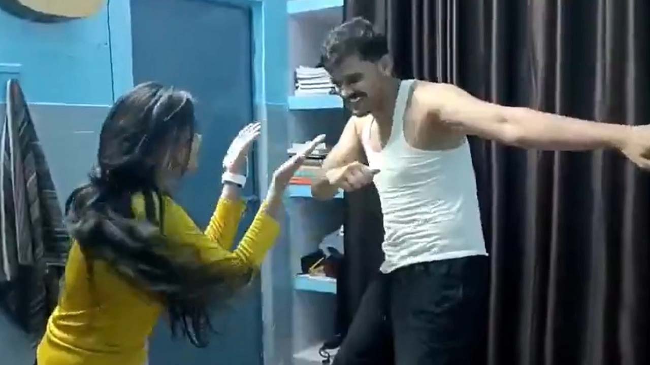 Doctor Dance With Woman in Hospital: Video Goes Viral