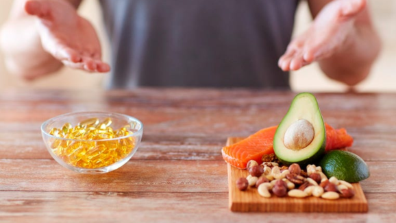 Foods vs Supplements: Which Boosts Hair Growth Faster?