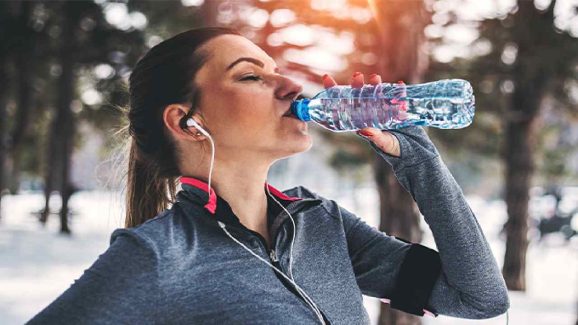 How Much Warm Water Should You Drink in Winter?
