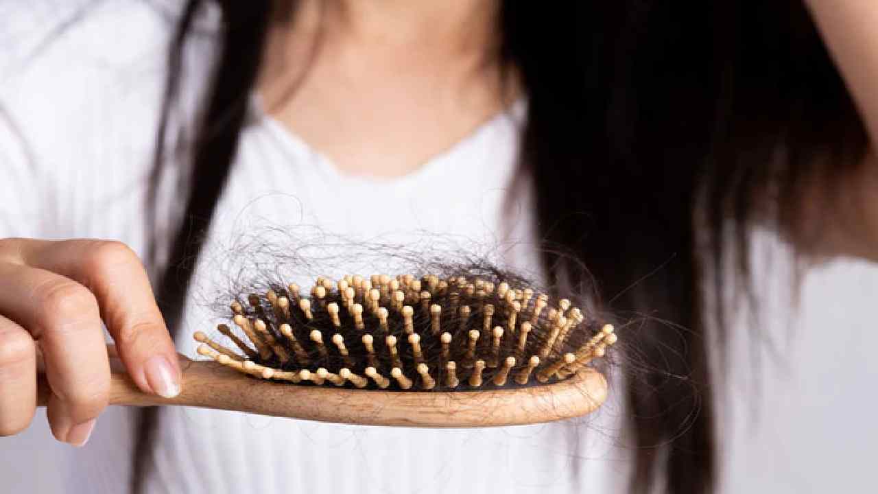 Hair Fall Treatment: Simple and Natural Tips to Reduce Hair Loss