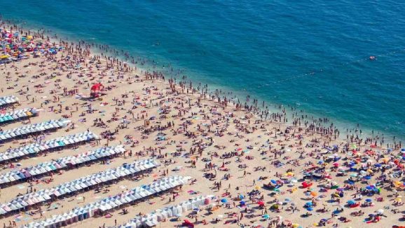 10 Most Overcrowded Tourist Destinations in the World