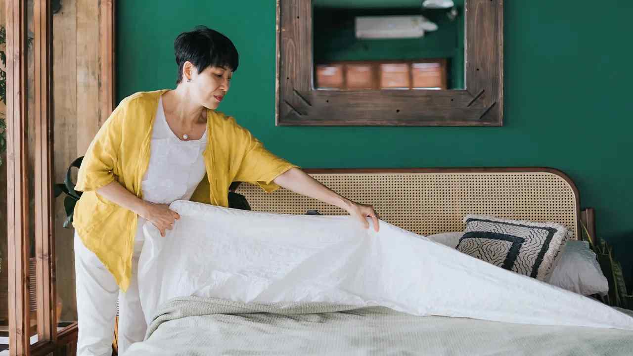 Bed Sheet Change: How Often Should You Change Your Bed Sheets?
