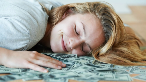 5 Smart Ways to Build Business That Earns Money While You Sleep