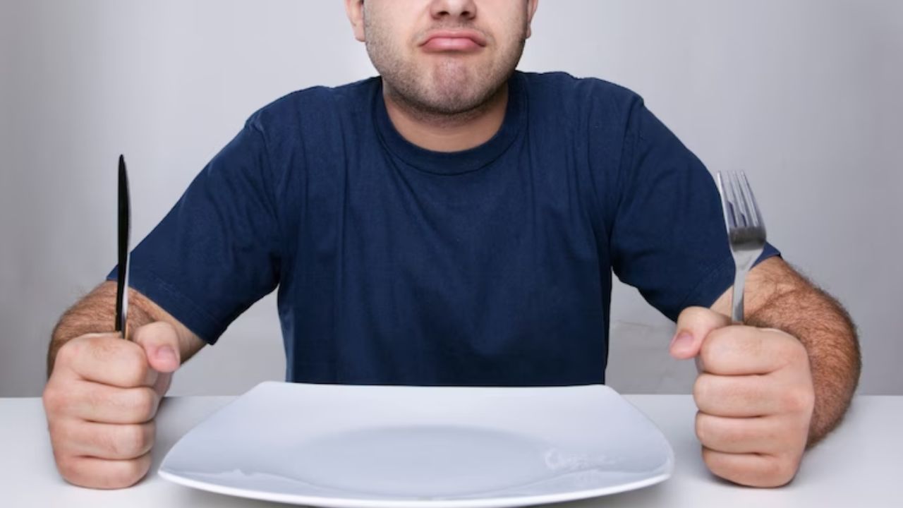 Feeling Hungry All the Time? This Vitamin Deficiency Is The Reason