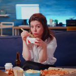 How Late Should You Eat Dinner? Correct Timing Boosts Your Health Strongly