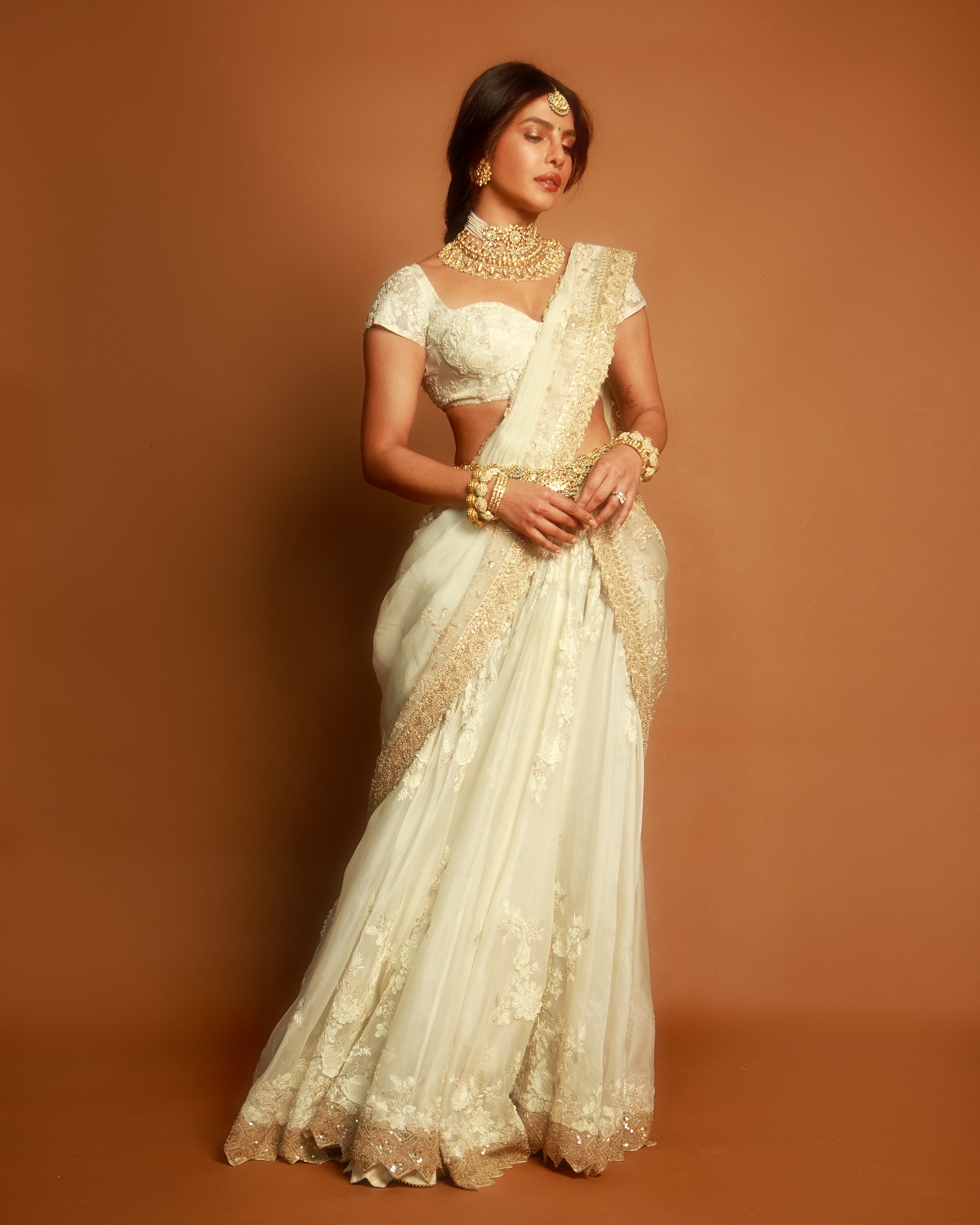 (Image Source: priyankachopra/Instagram) Priyanka Chopra Channels Her Inner Devi: Internet Is Obsessed