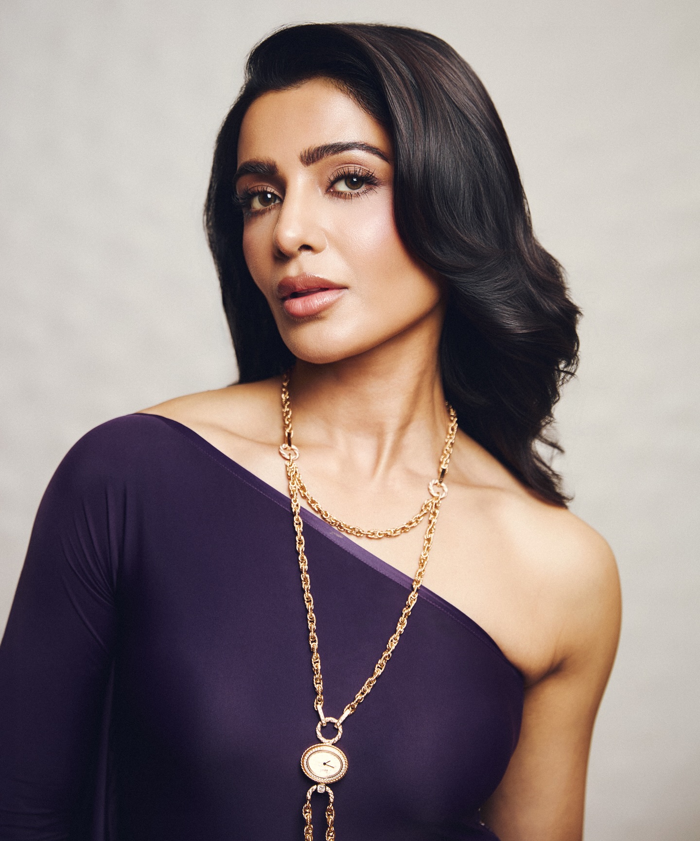 (Image Source: @samantharuthprabhuoffl/ Instagram) Samantha Purple Glam Moment Is Breaking Internet: Check Pics