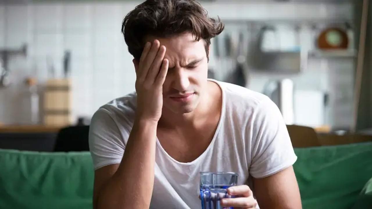 Lack of Water Causes Body Pain: How Much Water You Should Drink Each Day