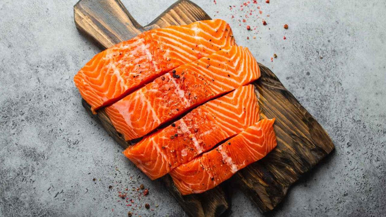 Indian Salmon vs Salmon: Which One Should You Really Eat?