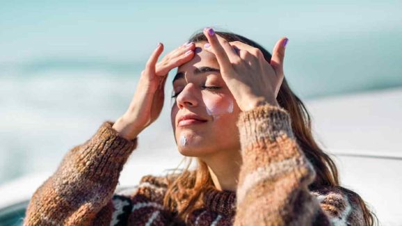 Winter Beauty Tips: Simple Ways to Protect Your Skin in the Cold Season