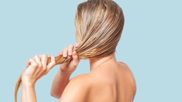 Protein Treatment vs Moisture Treatment: What Your Winter Hair Actually Needs