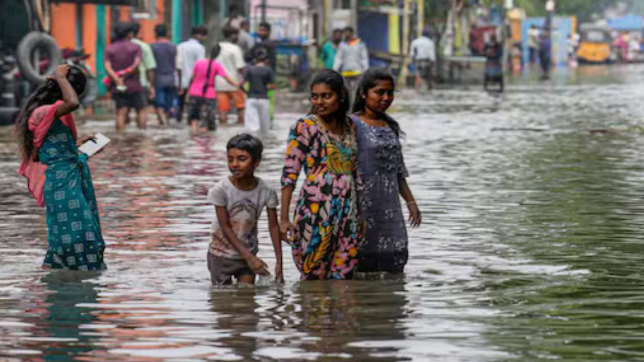 Will Chennai Schools Reopen on December 5? TN Holiday Update