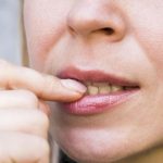 Lip Sleeping Mask vs Lip Oil: Which Prevents Winter Chapping Better?
