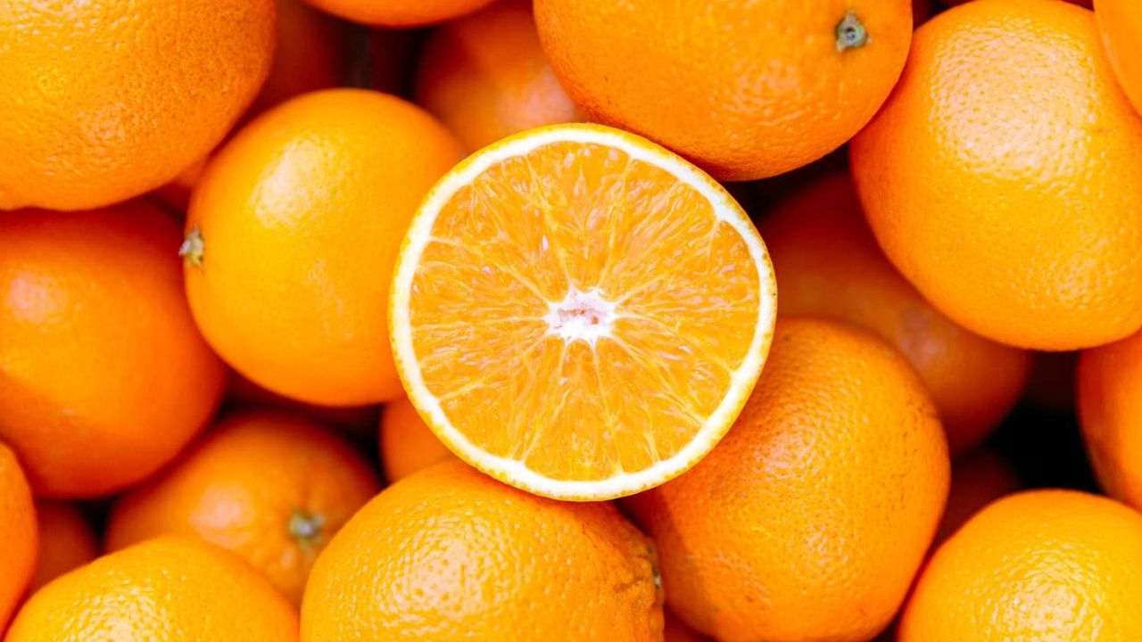 Right Time to Eat Oranges in Winter and When to Avoid Them